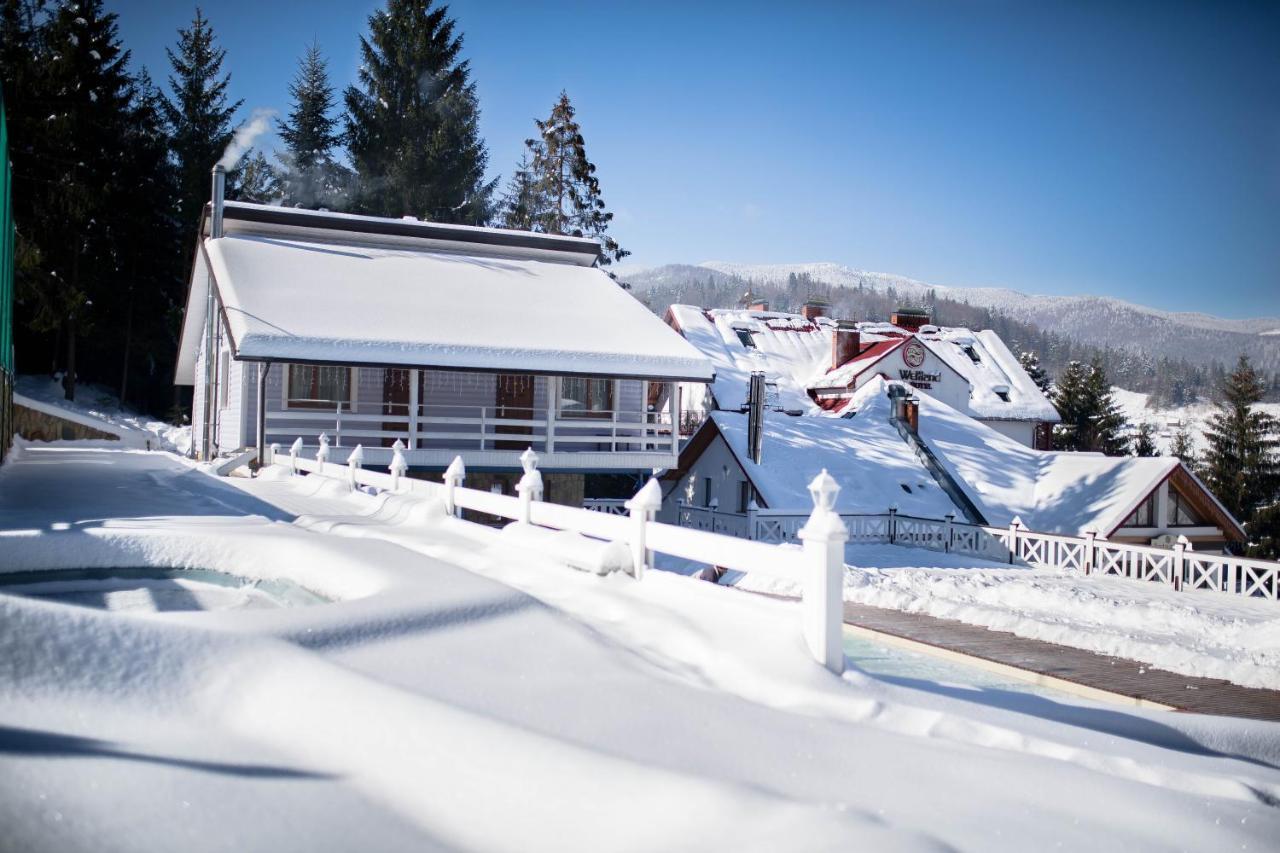 Wellland Hotel Yaremche Exterior foto